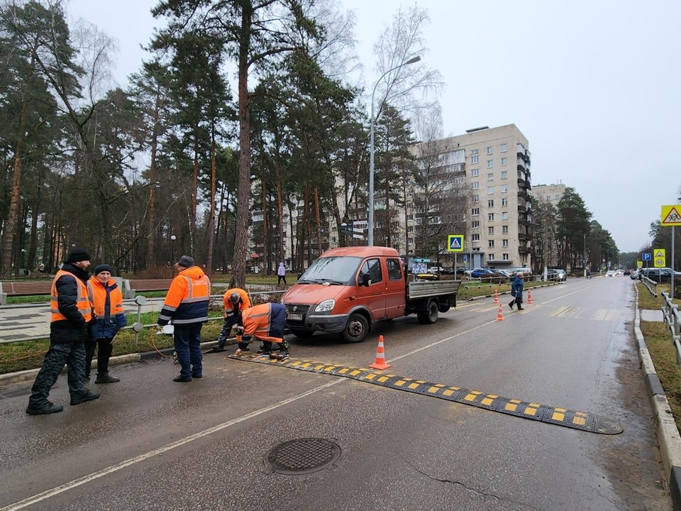 В Протвине устанавливают «лежачие полицейские» после наезда на пожилую женщину на пешеходном переходе