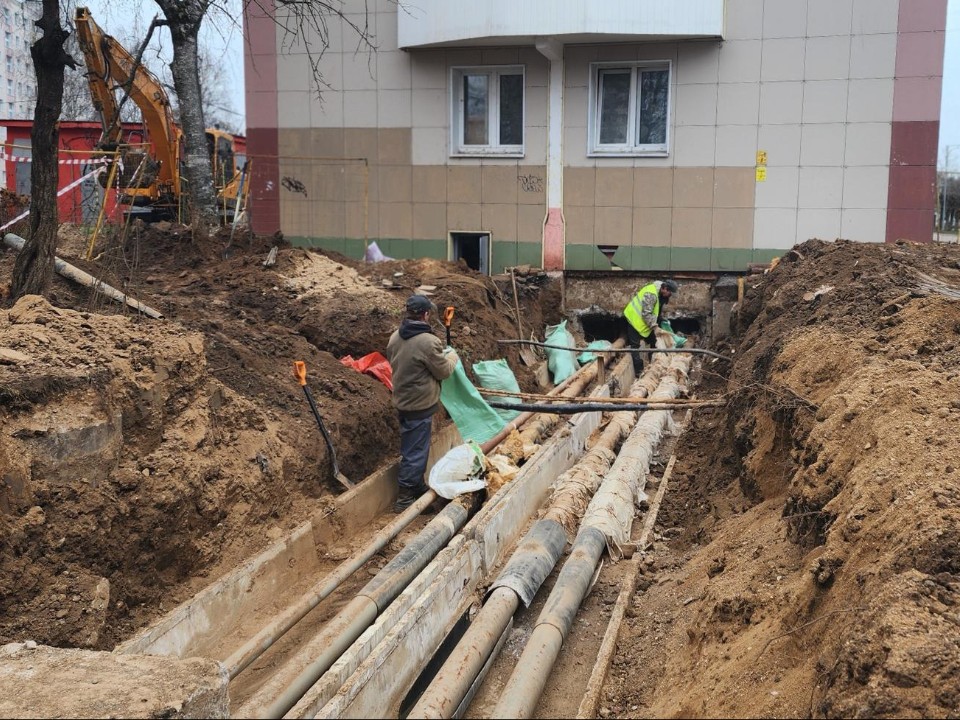 В Клину заменят 2,5 километра старых труб на улице Новой до конца декабря
