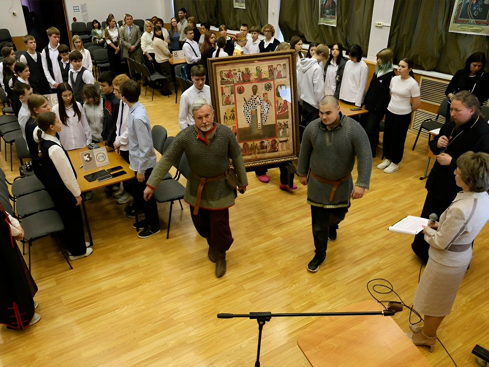 «Колесо истории» объединило зарайских школьников и педагогов