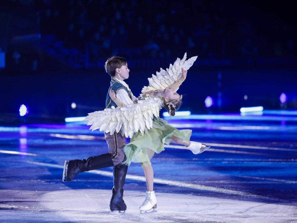 «Спящая красавица» на льду: губернаторская елка в Подольске собрала девять тысяч детей