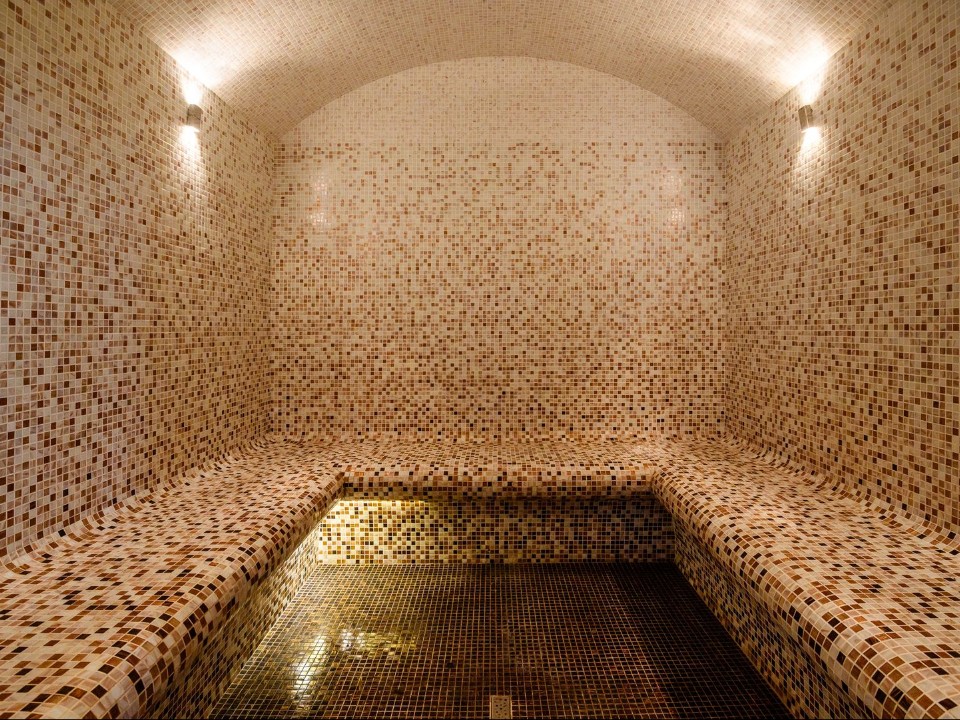 Купели с подогревом и терраса: в Дубне реконструируют старейшую баню на Молодежной улице