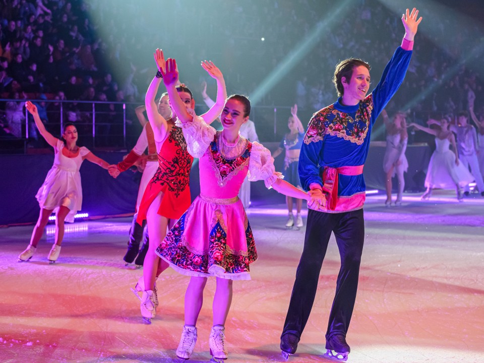 Лобненцев приглашают посетить ледовые спектакли Подмосковья