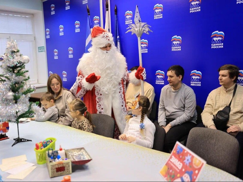 Игрушки своими руками: в торговых центрах Подмосковья пройдут «МастЕРские Деда Мороза»