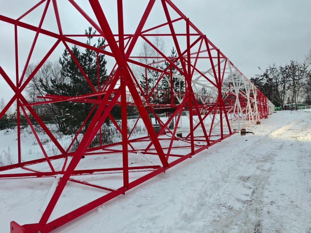 В лесопарке «Волкуша» устанавливают вышку сотовой связи