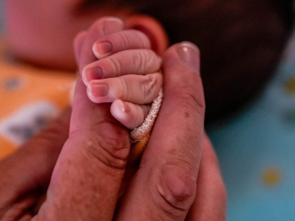 «Мой сын прожил час»: как женщина приняла трудное решение доносить патологическую беременность до конца