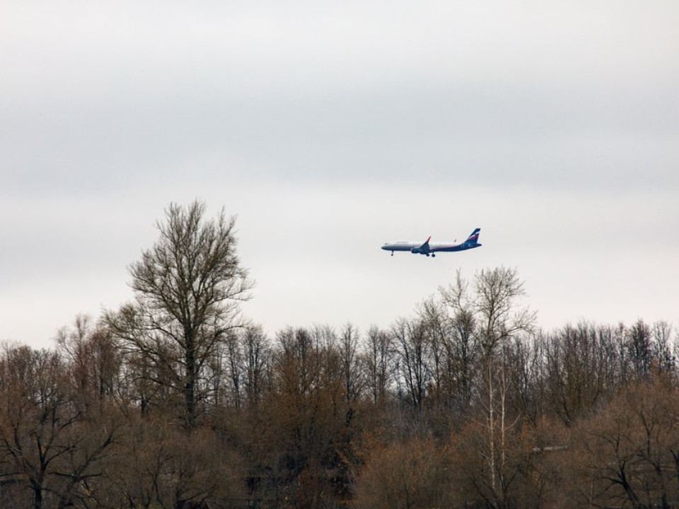Третий раз за сутки: почему в Шереметьево остановили вылеты
