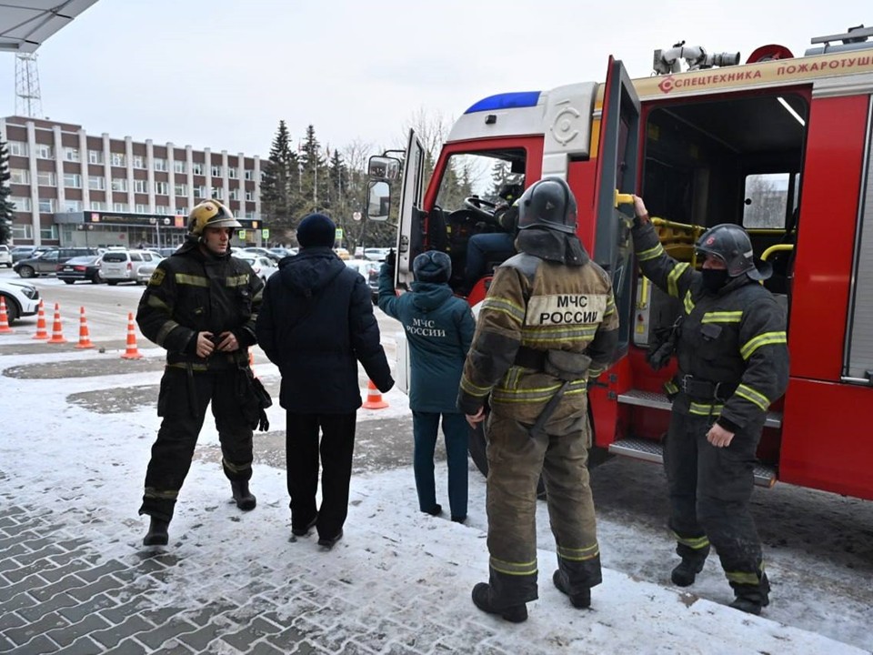 Серпуховские спасатели и работники ДК «Россия» отточили навыки действий в чрезвычайных ситуациях