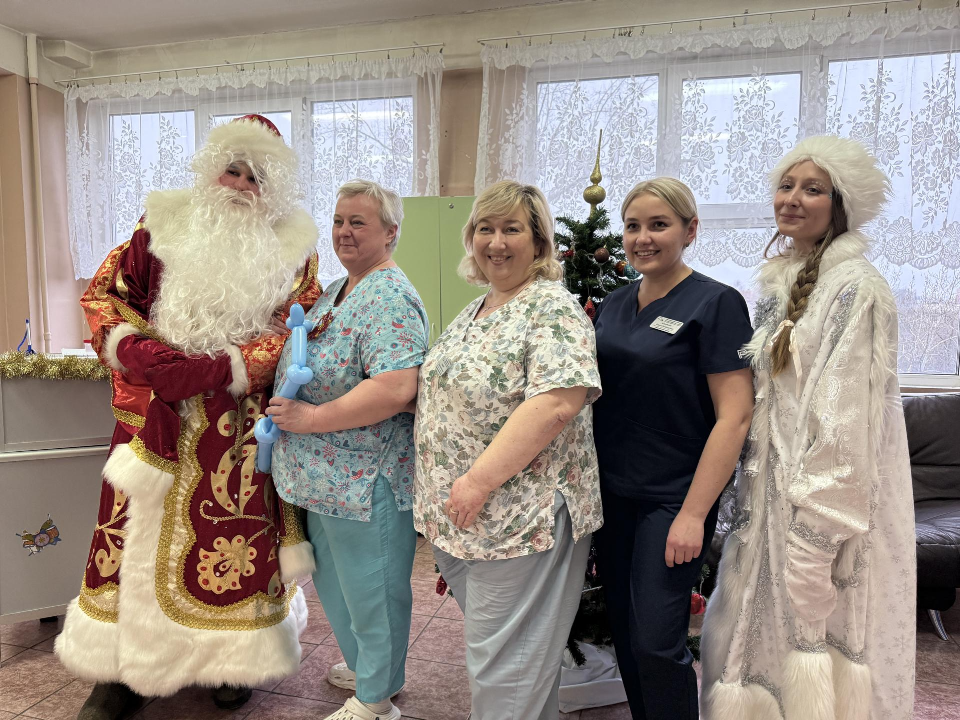 «Волшебство в каждую палату»: как прошел новогодний праздник в детской больнице Люберец