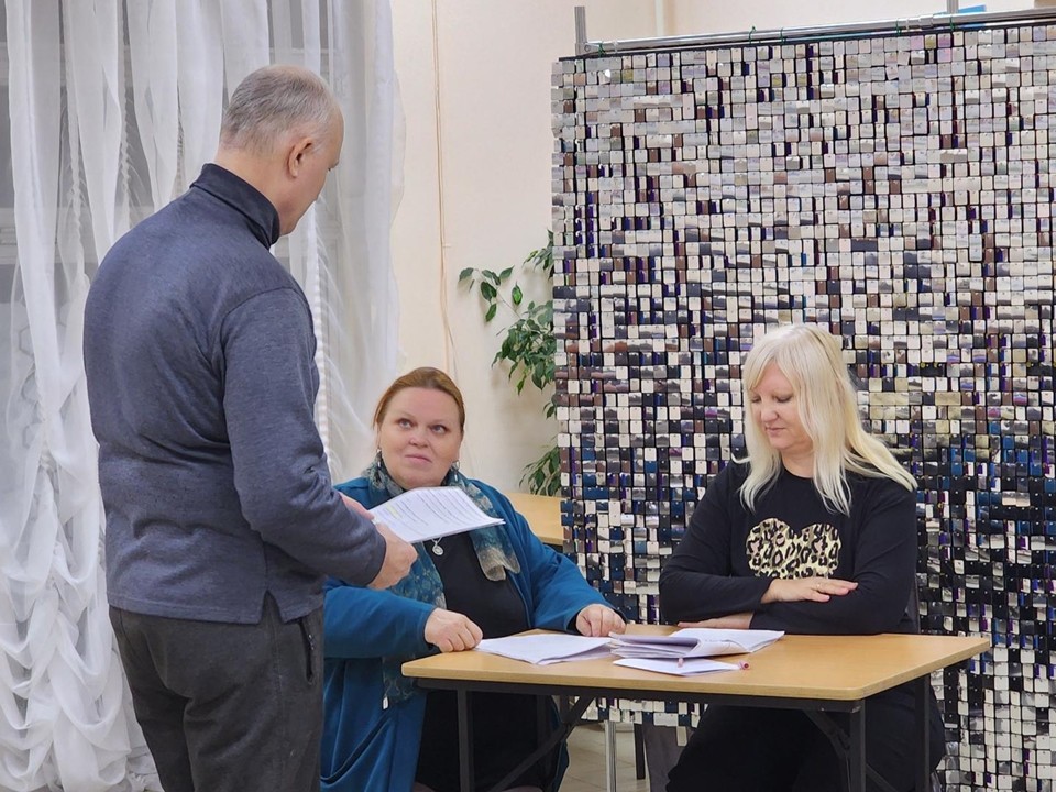 Инклюзивная студия «Актеры жизни» готовит волшебную премьеру «Морозко» в Протвинской библиотеке