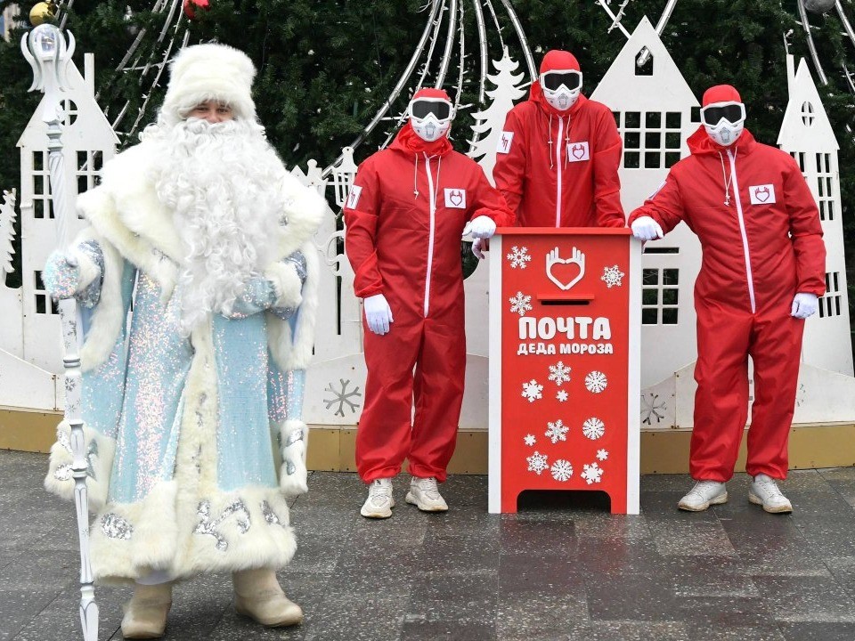 Верить в сказку вместе: в Дмитрове открылась праздничная почта для детей и взрослых