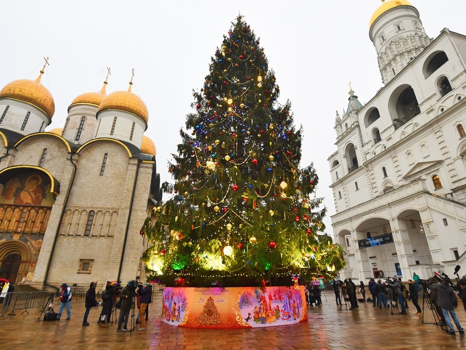 Шанс получить билеты на Кремлевскую елку есть у жителей Серпухова