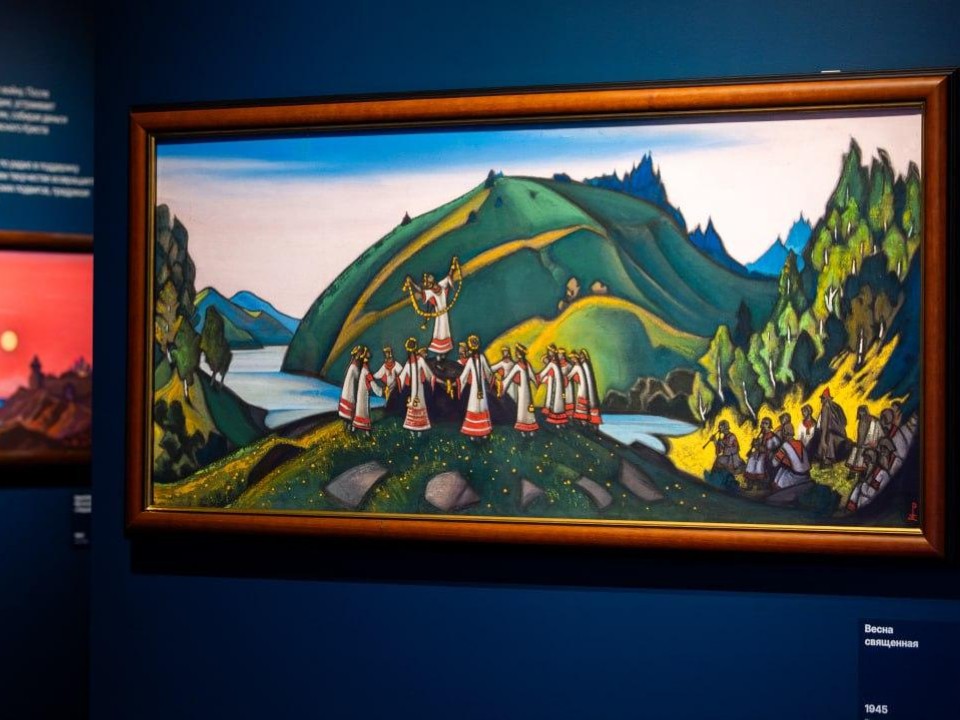 В поисках «небесного Звенигорода»: с какими уникальными полотнами можно познакомиться на выставке работ Рериха