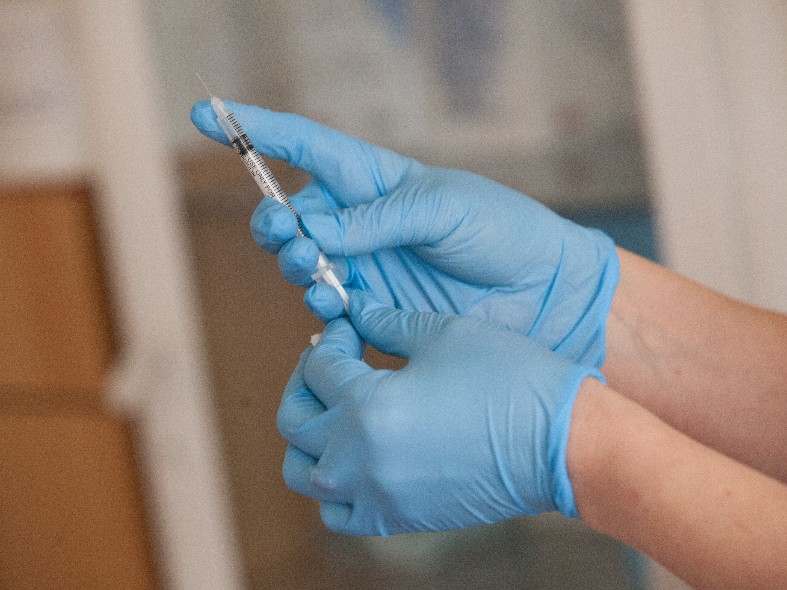 Последний шанс привиться от гонконгского гриппа: как идет вакцинация в Подмосковье и хватит ли времени на выработку иммунитета