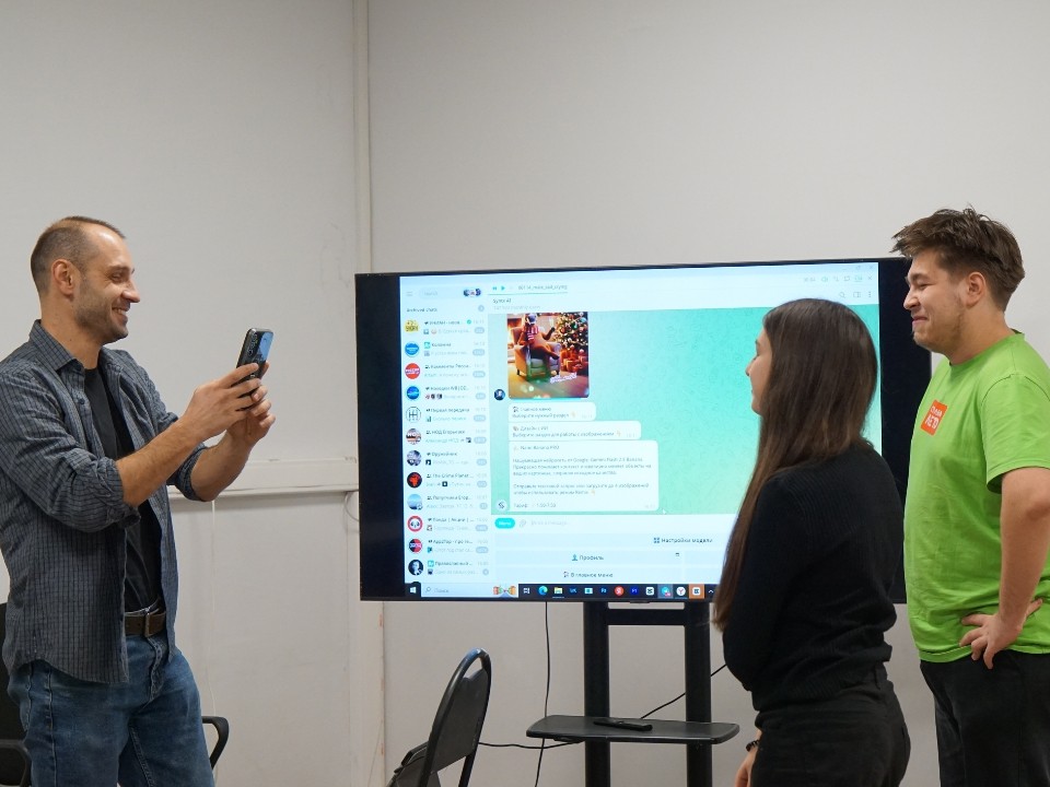Креатив и крутые промпты: как «приручить» нейросеть, узнали подростки в Егорьевске