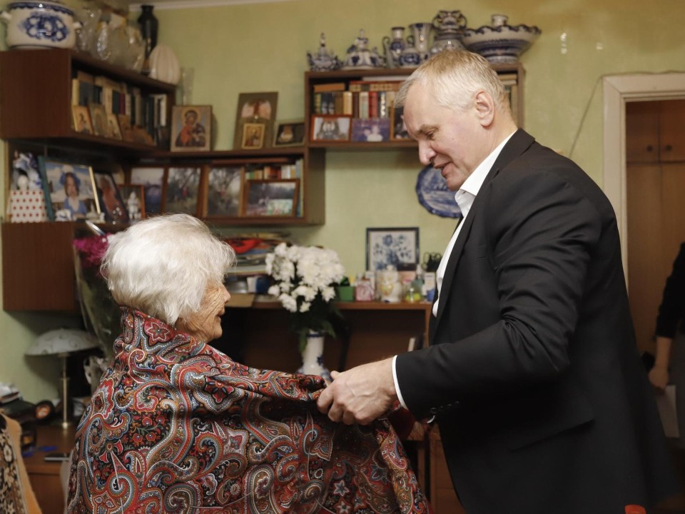 Ветерана труда Марию Хоточкину из Фрязина поздравили с 95-летием