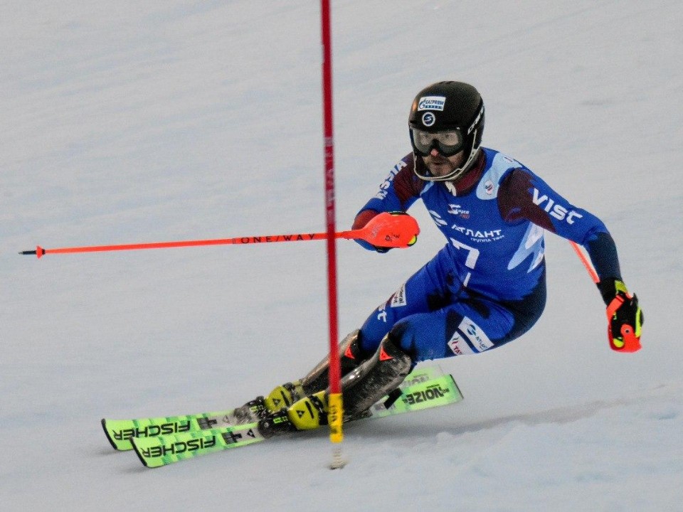 Подарок к празднику: дмитровские горнолыжники завоевали два «золота» и два «серебра»