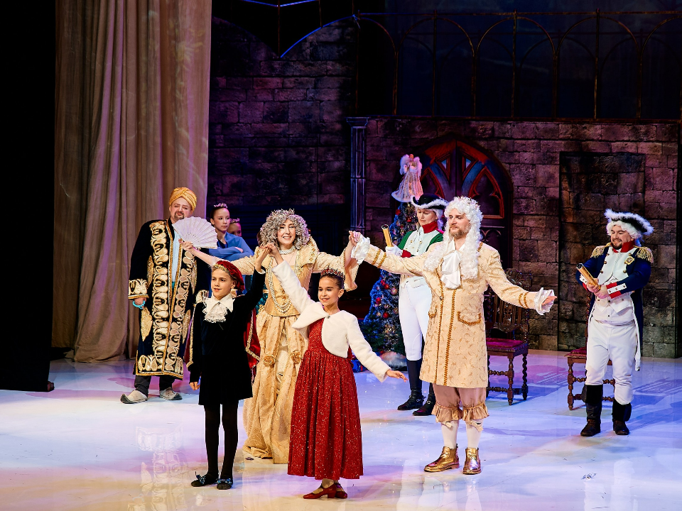 Спектакли и Дед Мороз на электросанях: ДК «Контакт» анонсировал новогоднюю программу