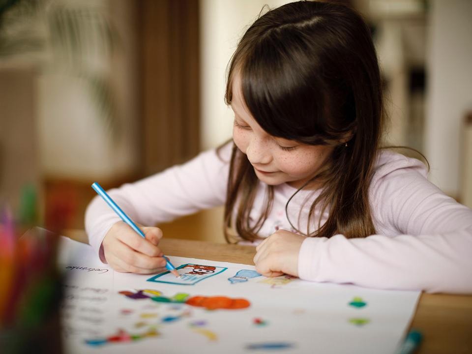 Маленькая художница из Одинцова выиграла Всероссийский конкурс к 80‑летию Победы