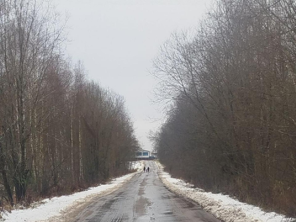 Коммунальщики расчистили дороги Ильинского от снега и наледи