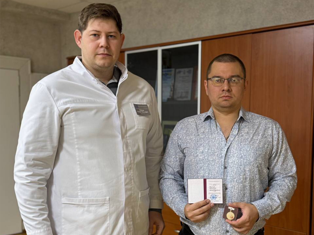 Зараец Николай Якунин стал Почетным донором России