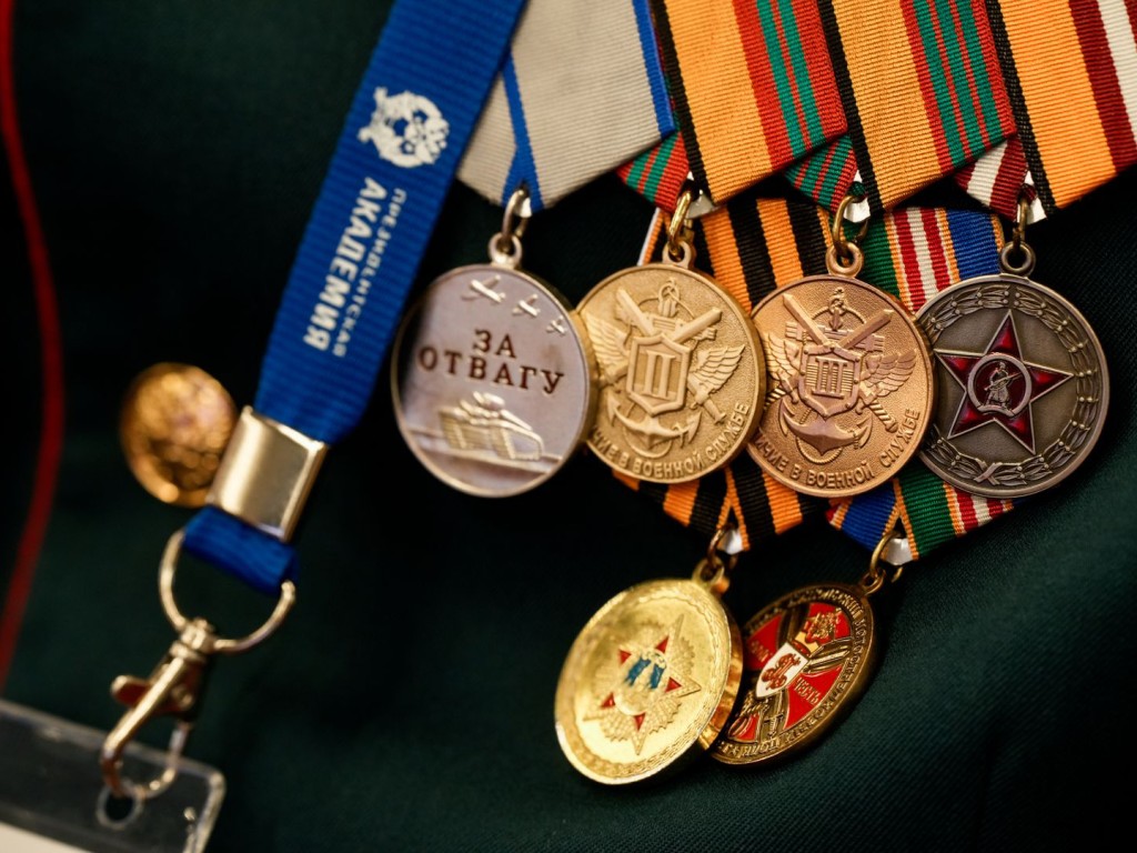 Финалисты программы «Герои Подмосковья» из Одинцова прошли курс по экономике и финансам