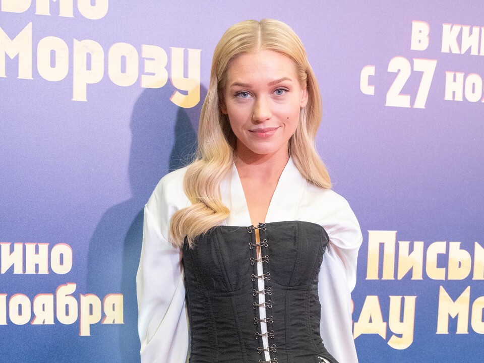«Та, которая везде снимается»: Кристина Асмус с юмором прокомментировала свою популярность