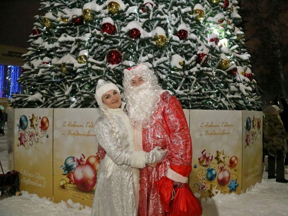 Работники Ловецкого Дома культуры приглашают на «Время чудес»