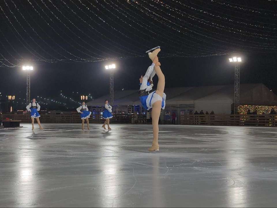 Зимний фестиваль стартовал в парке «Патриот»: открыт главный каток Подмосковья