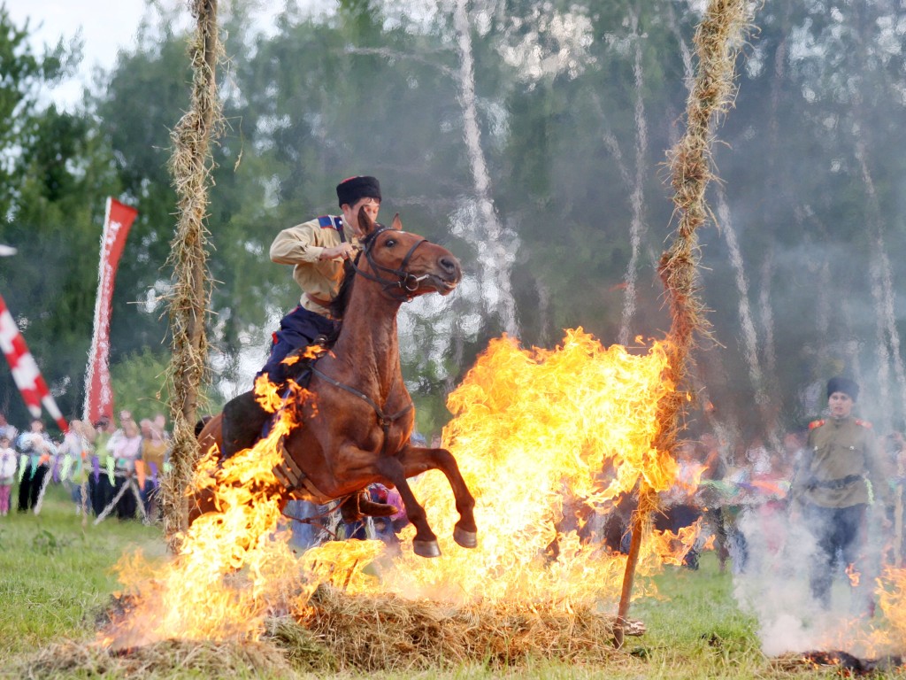 Казачья община Каширы простилась с атаманом Олегом Никитиным