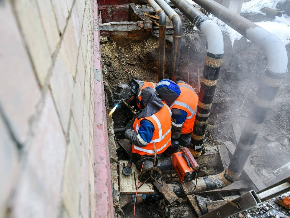 «ТСК Мосэнерго» ремонтирует теплосети на улицах Чапаева, 8 Марта и Бурденко