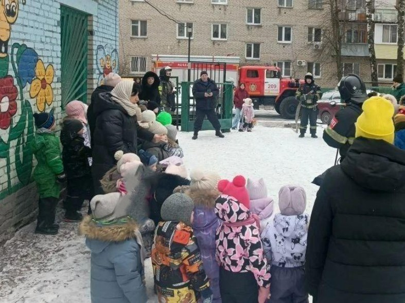 В Подмосковье эвакуировали школы и ТРК: что показали тренировки и как отреагировали на происходящее дети