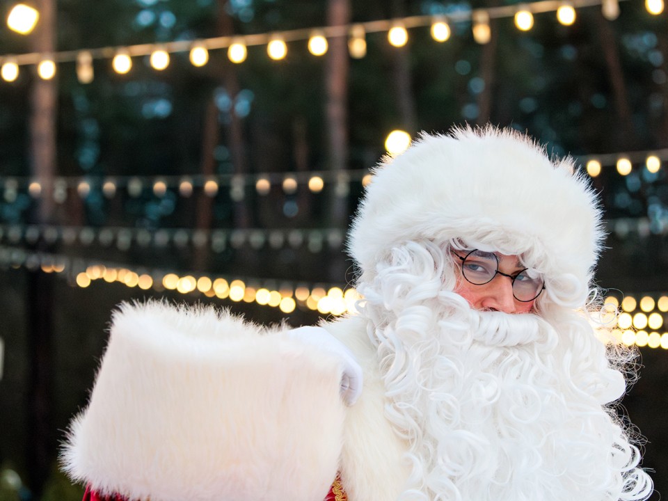 Дед Мороз шокировал щелковцев велосипедной поездкой под снегопадом