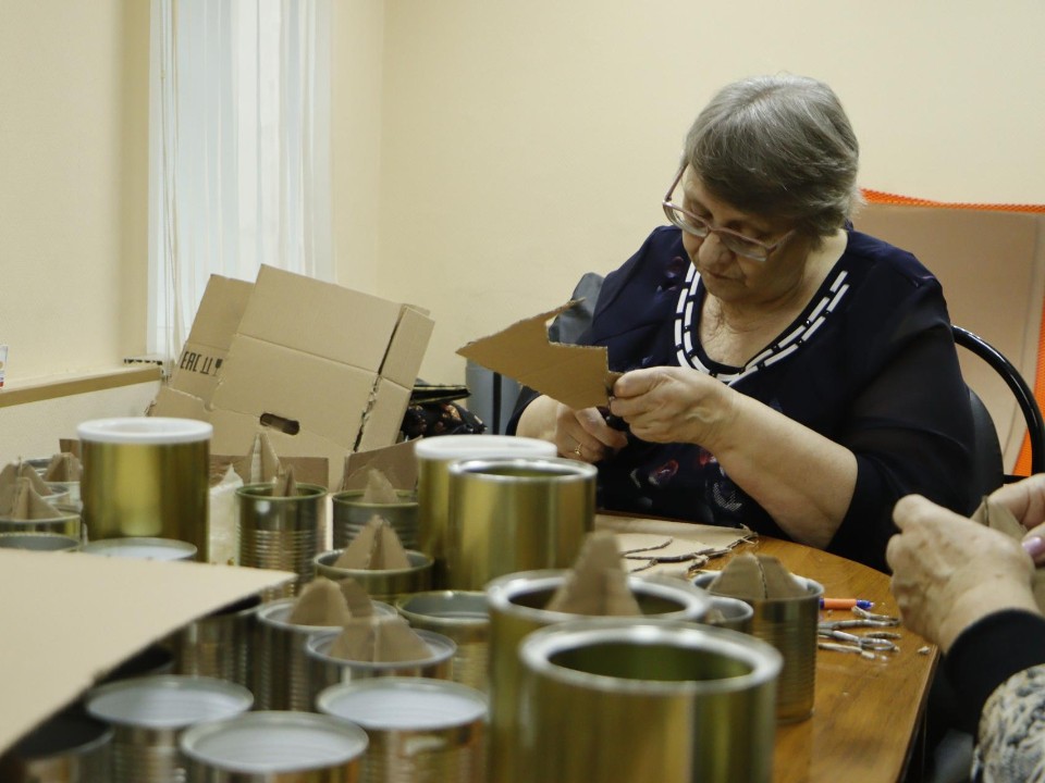 Все для фронта: зарайцы собрали больше тысячи металлических банок в ходе акции «Тепло для героя»