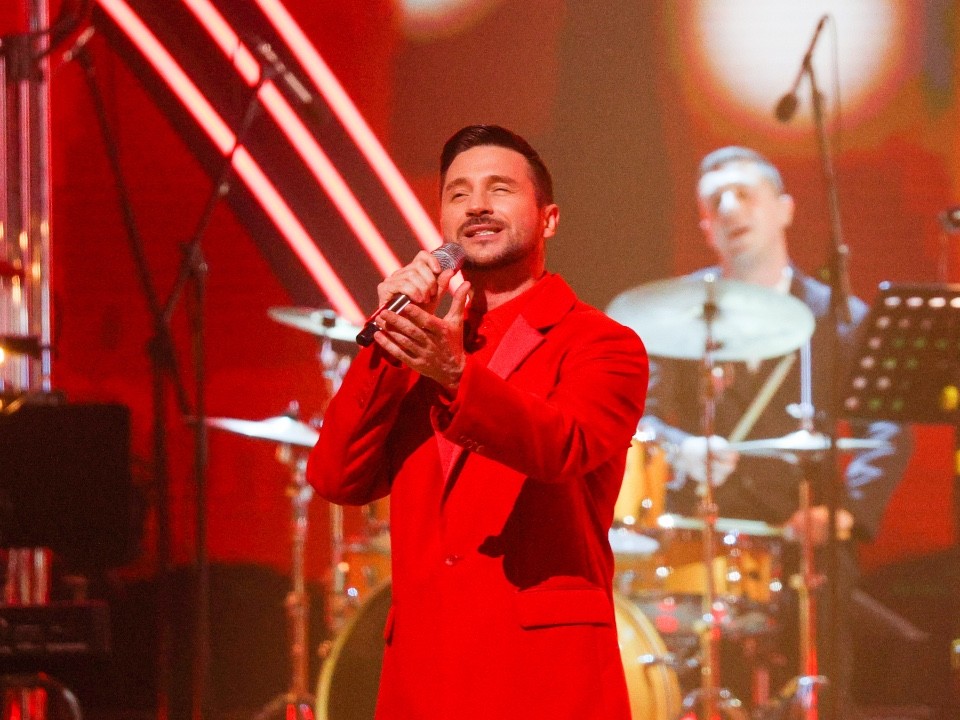 Лазарев изменил имидж: как оценили поклонники певца его новую прическу