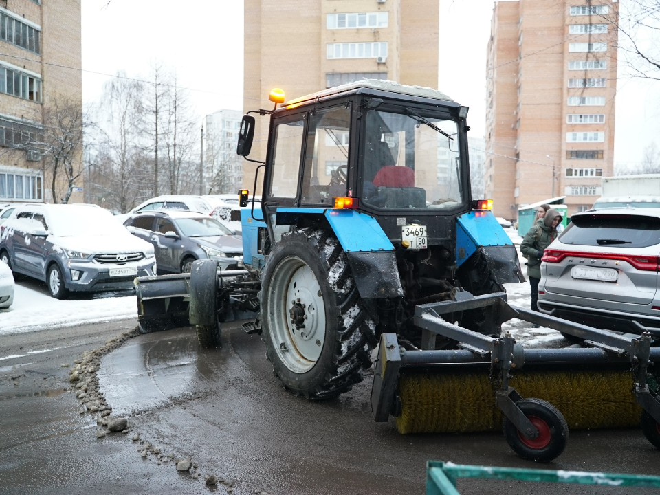 Дорожники Химок перешли на усиленный режим из-за аномальных морозов и гололедицы