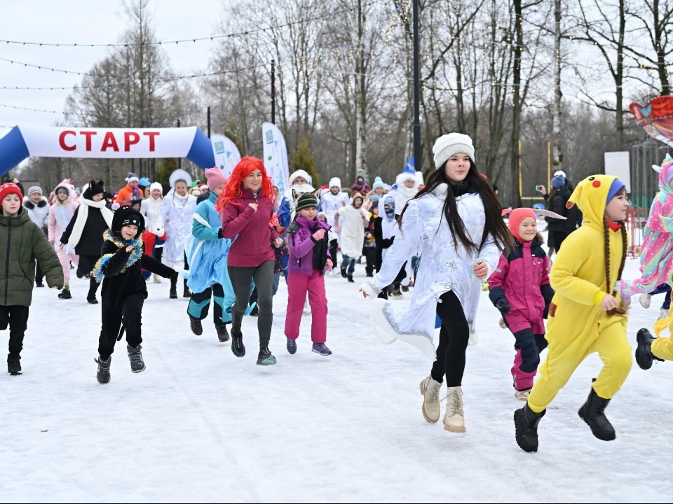 «Кубок белого валенка» и забег Дедов Морозов: куда идти в эту субботу за зимним адреналином