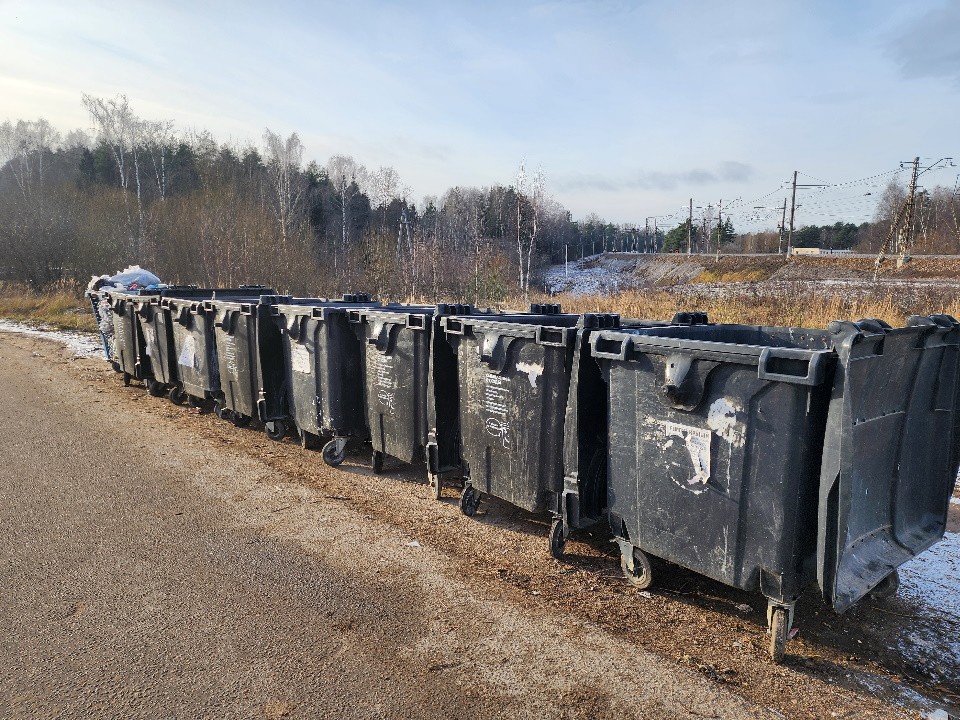 Контейнерные площадки проверили в поселке Биокомбината: чистота и порядок на первом месте