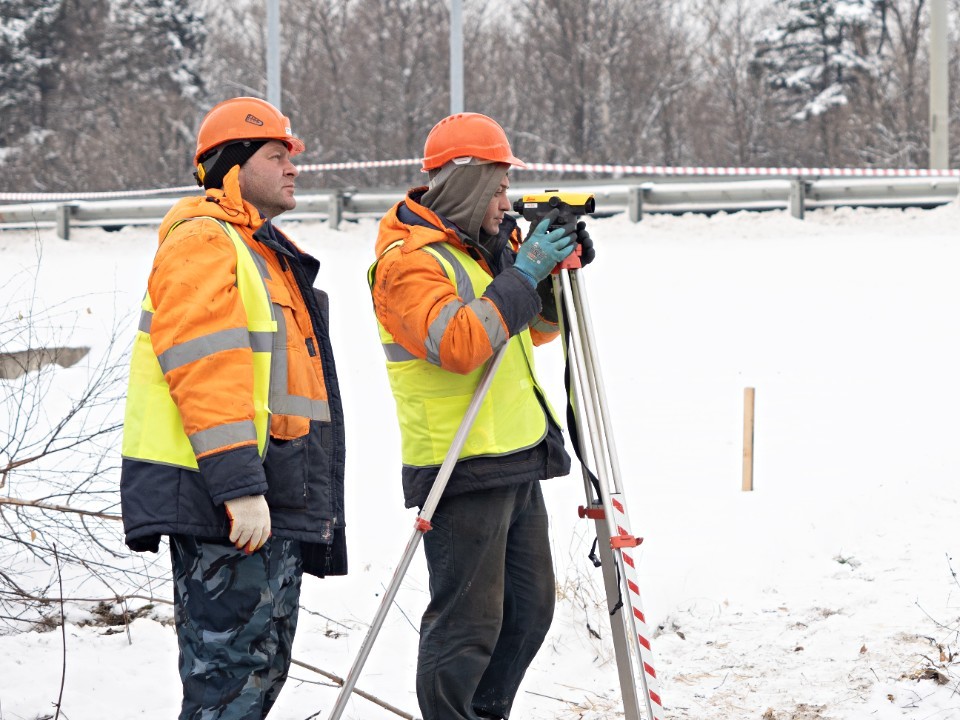 Морозы отступили — дорожники вышли на улицы Сергиева Посада