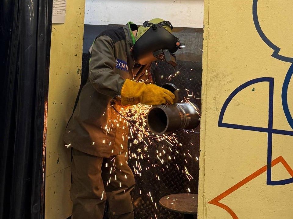 Сварочный мастер‑класс от чемпионов: как первокурсники Реутова прикоснулись к профессии мечты