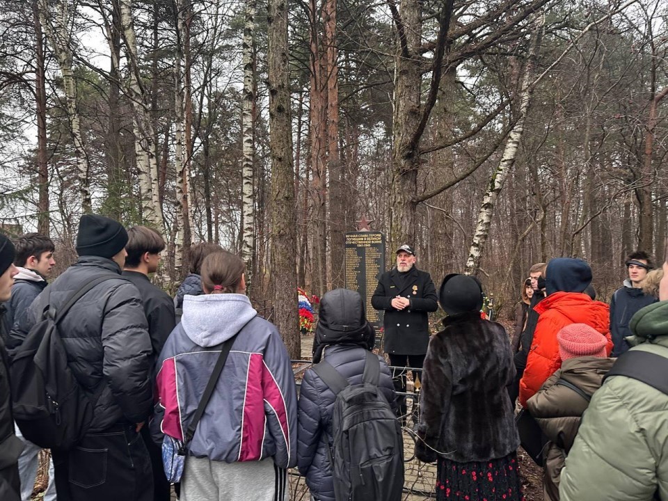 «Память в сердцах:» как студенты Одинцовского техникума почтили подвиг защитников Москвы