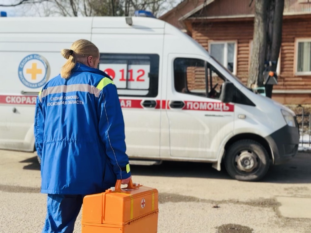 Раменская подстанция скорой помощи лидирует в конкурсе на самое красивое новогоднее окно