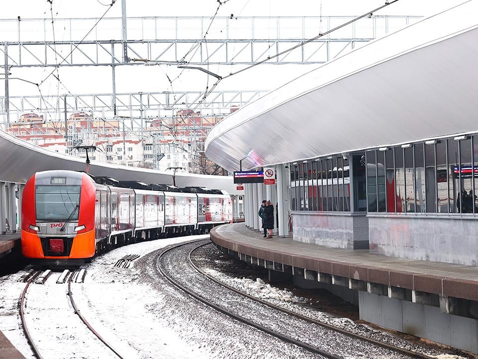 График движения электричек изменят на период новогодних и рождественских праздников