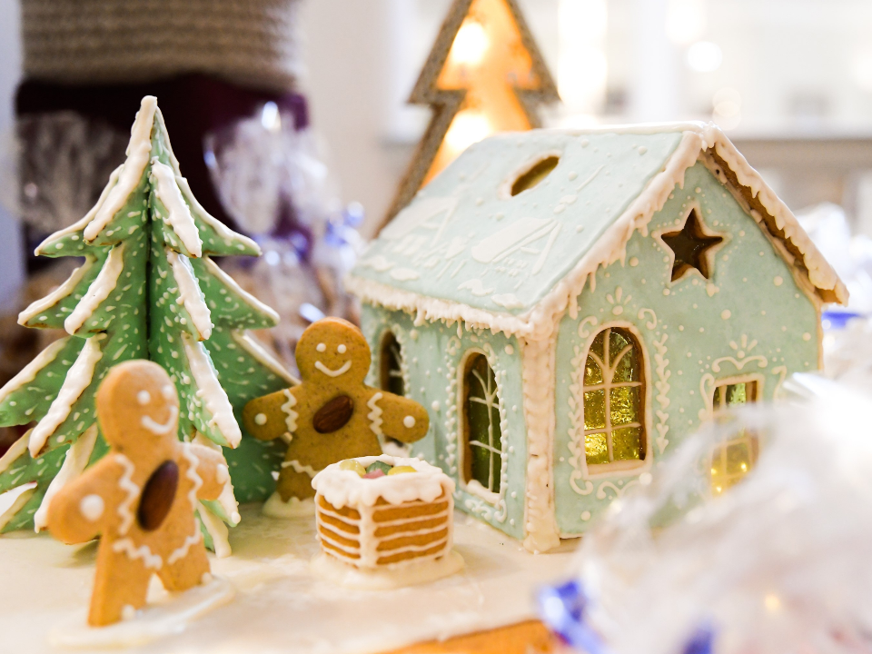 «Зима. Счастье. Новый год»: дмитровский музей опубликовал афишу на декабрь