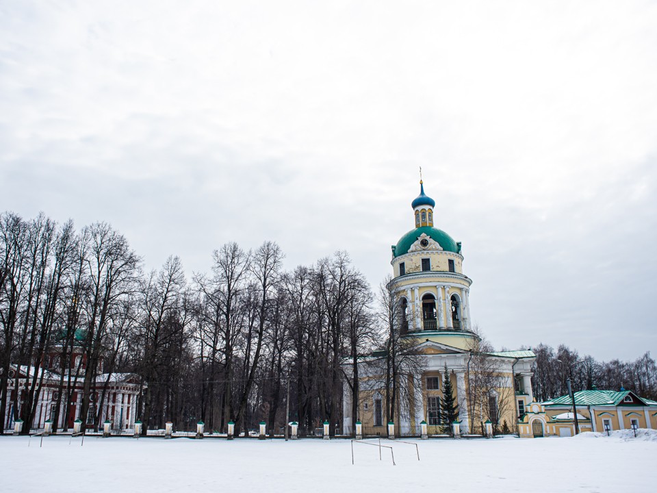 Владелец Усадьбы Гребнево приглашает современных шишкиных запечатлеть местные красоты