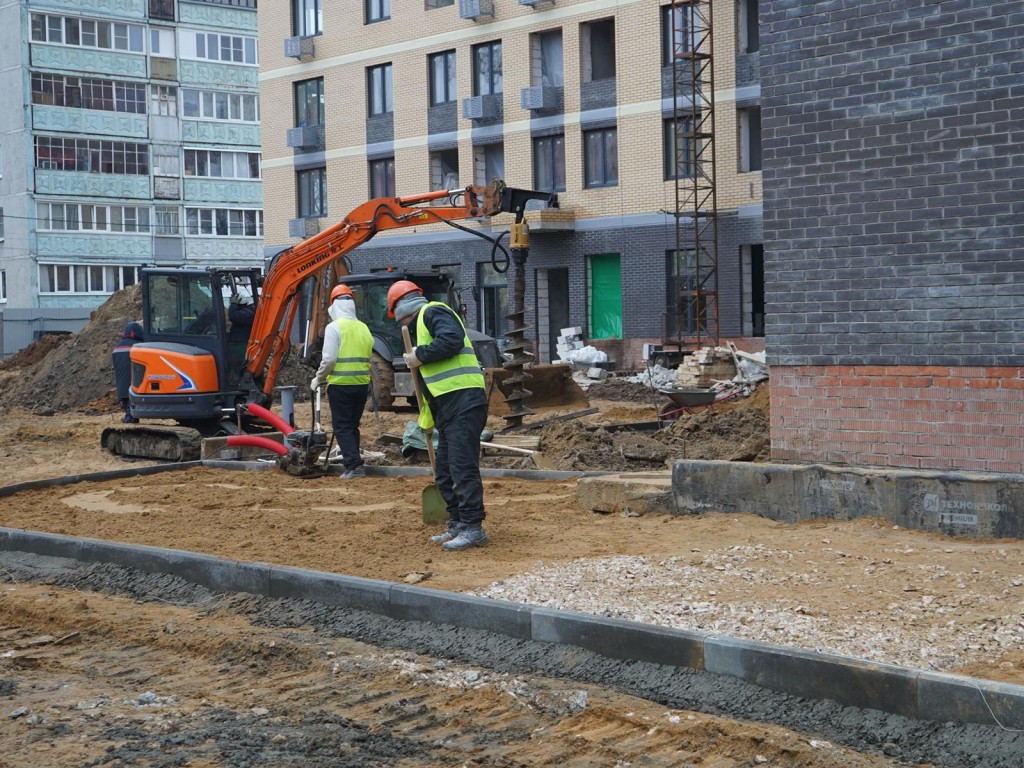 В Ступине у строящегося многоэтажного дома обустроят 150 парковочных мест, детскую и спортивную площадки