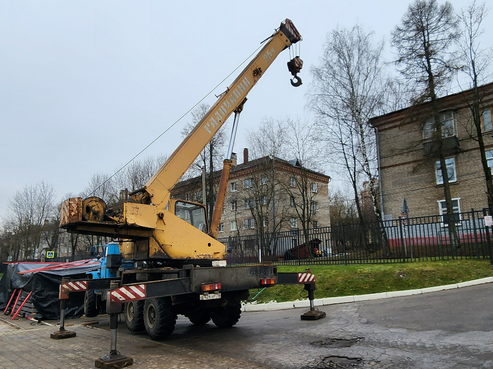На стадионе имени Анфисы Резцовой начали строить новый спорткорпус