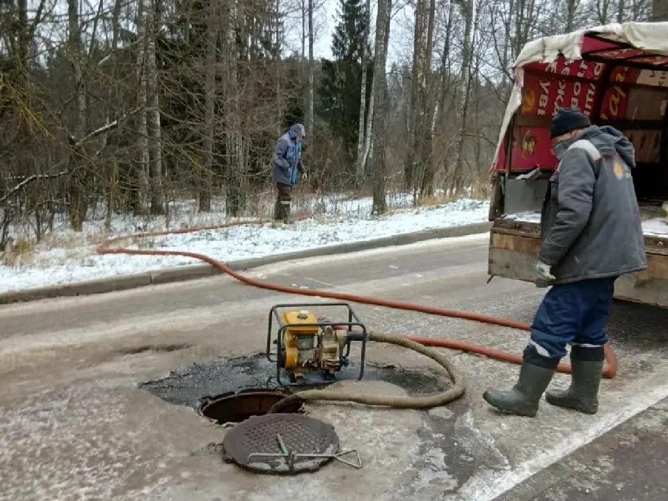 В Менделееве устранили подтопление на Пионерской