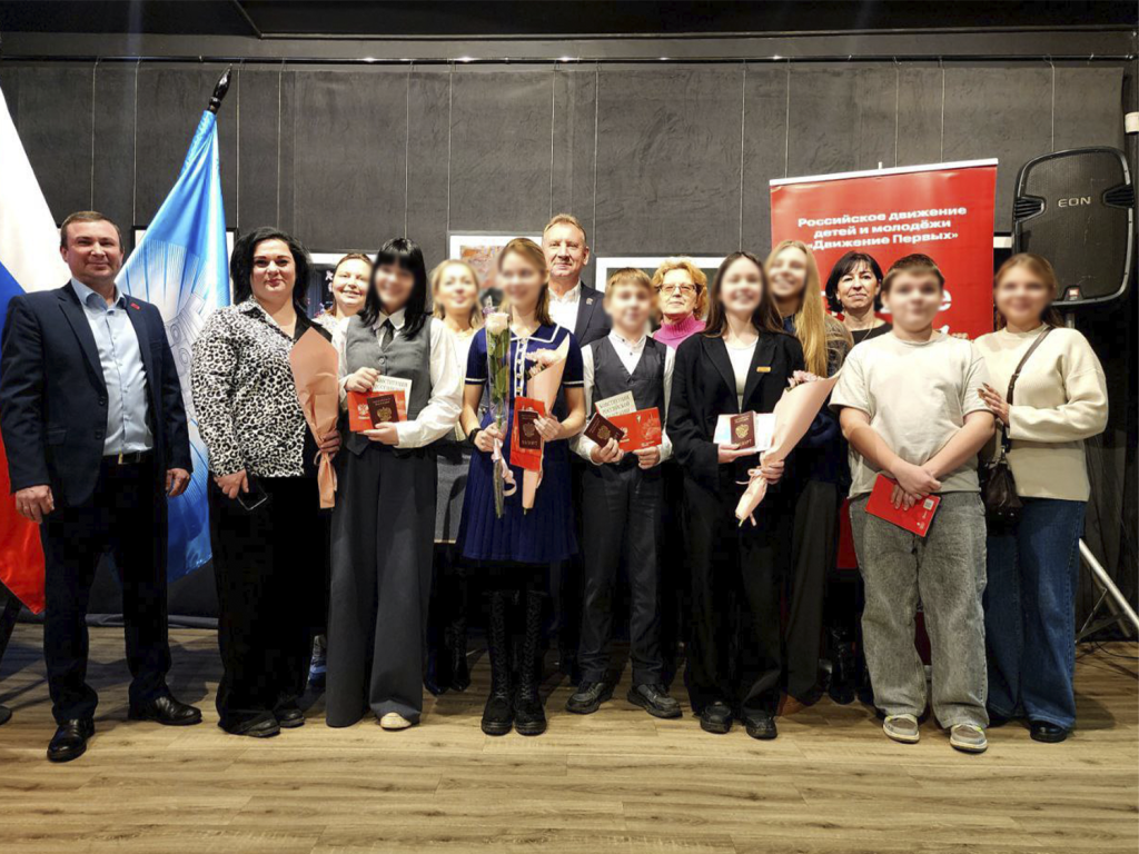 Новая концепция: школьникам Зарайска вручили паспорта в театральном музее им. Бахрушина