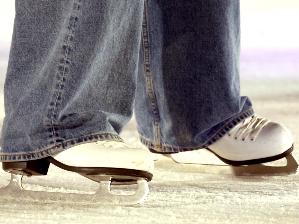 Стало известно расписание сеансов на катке в Центральном парке