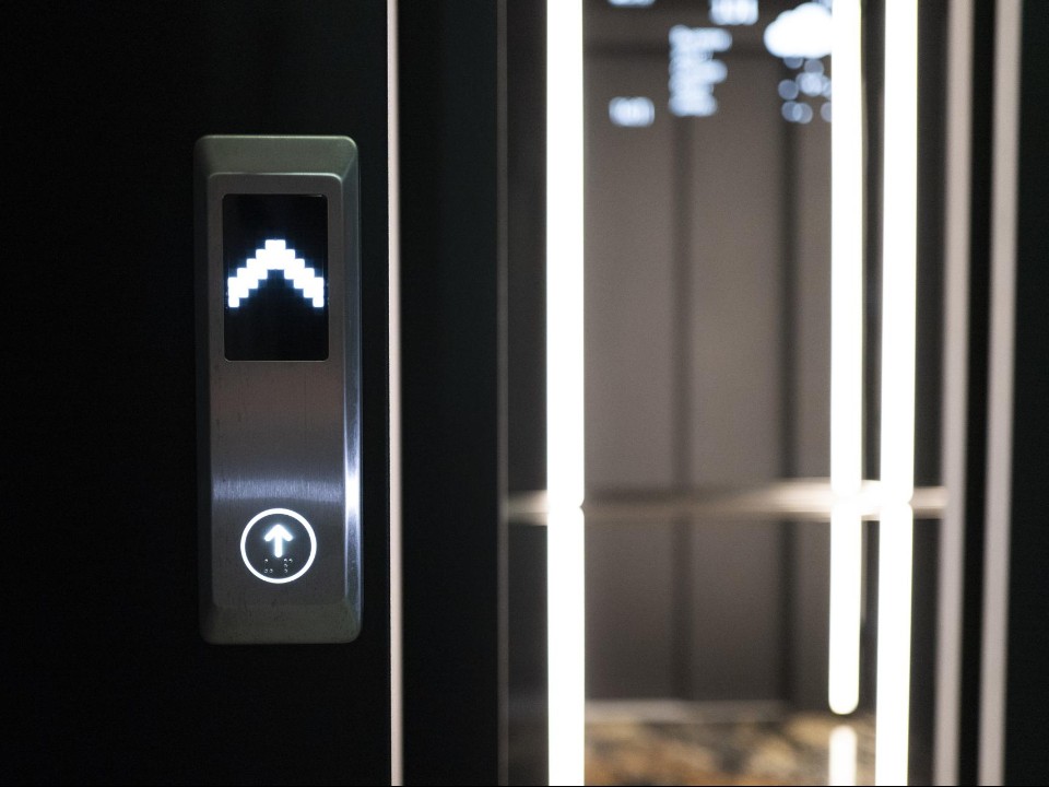 Серпуховский лифтостроительный завод зафиксировал семипроцентный рост спроса на премиальные лифты